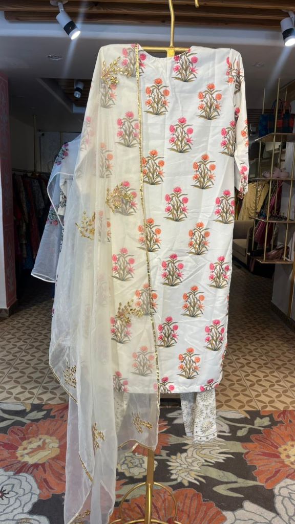 MEHNAAZ WHITE STRAIGHT SET Gulabo Jaipur