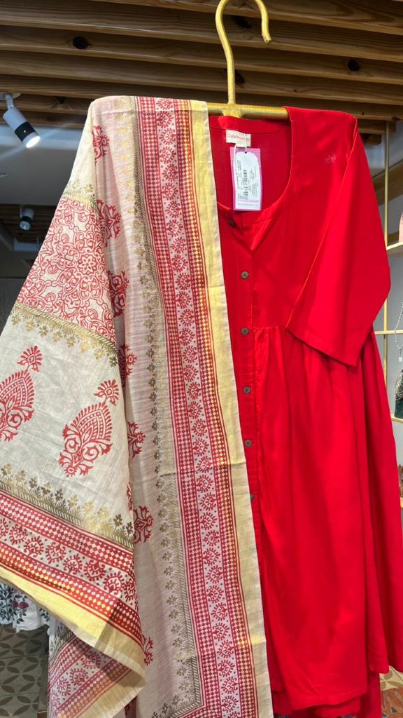 NOYA RED ANARKALI SET