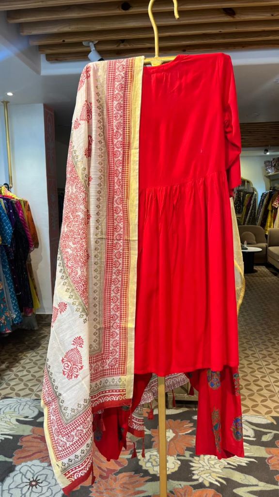 NOYA RED ANARKALI SET