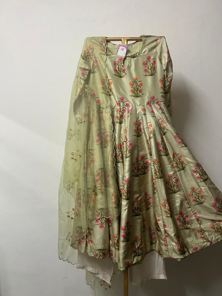 MEHNAAZ PISTA GREEN ANARKALI SET