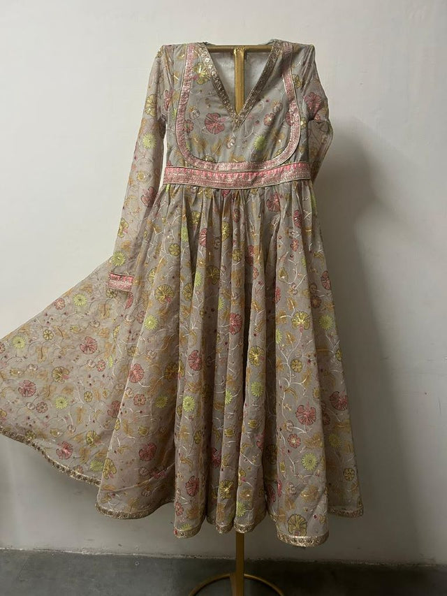 MIA GOLDEN GOWN