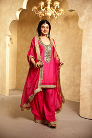 Mikka Pink Sleeveless Chanderi Mirror Work Kurta Set With Chiffon Dupatta - view 4