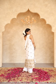 Hunar White Gota Lace Georgette Straight Kurta Set With Dupatta - view 2
