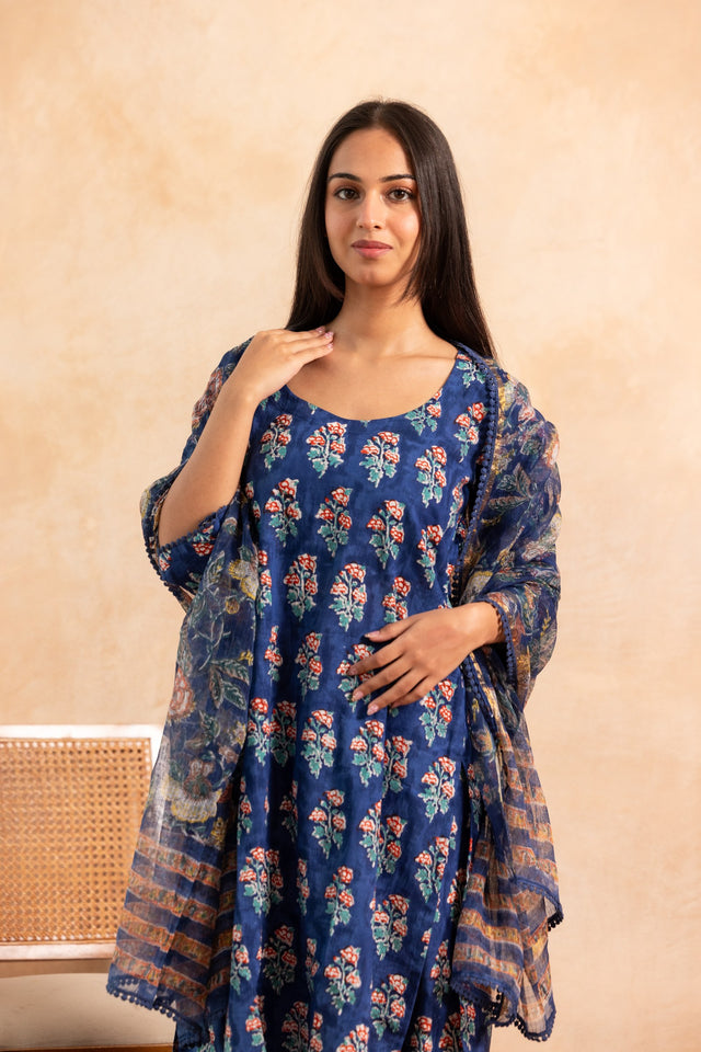 Khushi Blue Straight Set