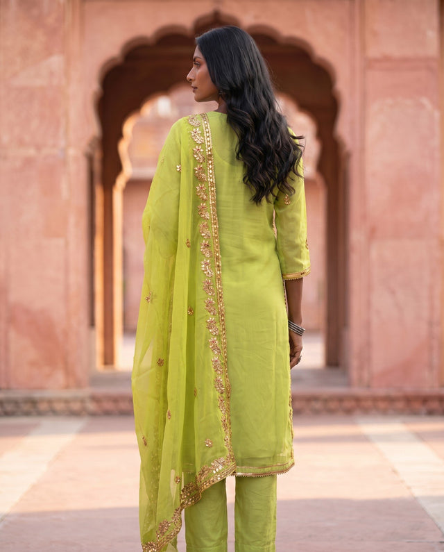 Lime Gota Straight Set