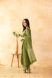 Saanvi Mehendi Green Pure Cotton Kurta Suit Set 4