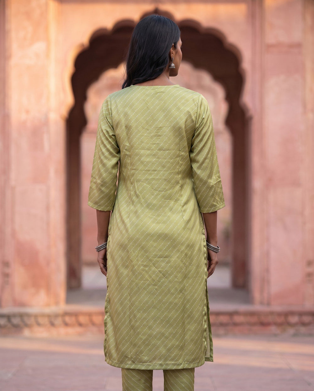 Olive Leheriya Silk Kurta – back view