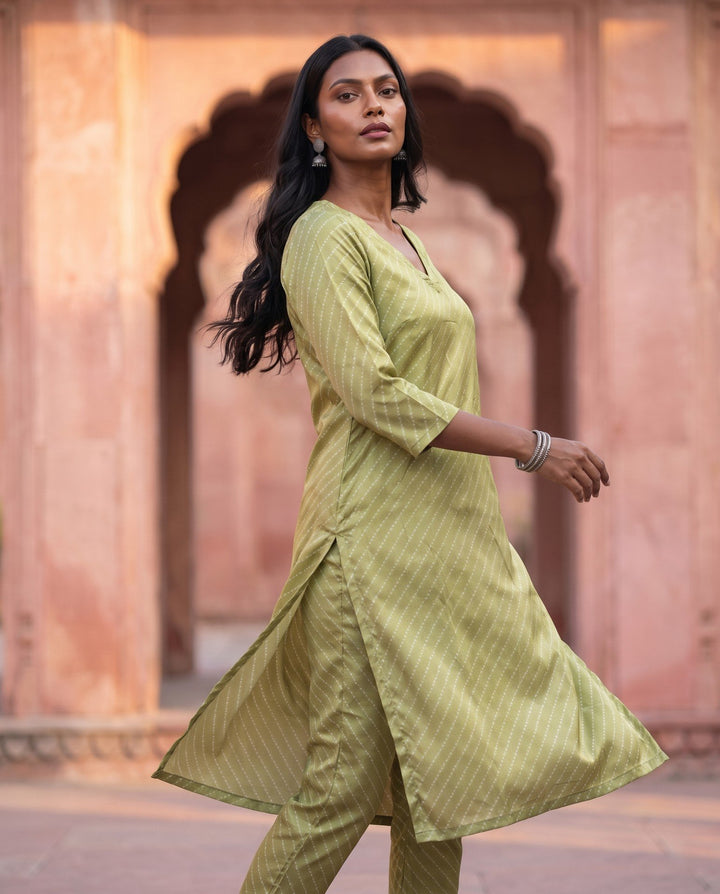 Olive Leheriya Silk Kurta – styled look