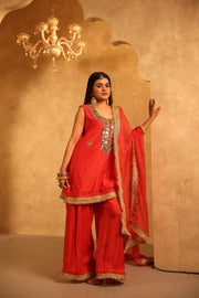 Mikka Red Sleeveless Chanderi Mirror Work Kurta Set With Chiffon Dupatta - view 2