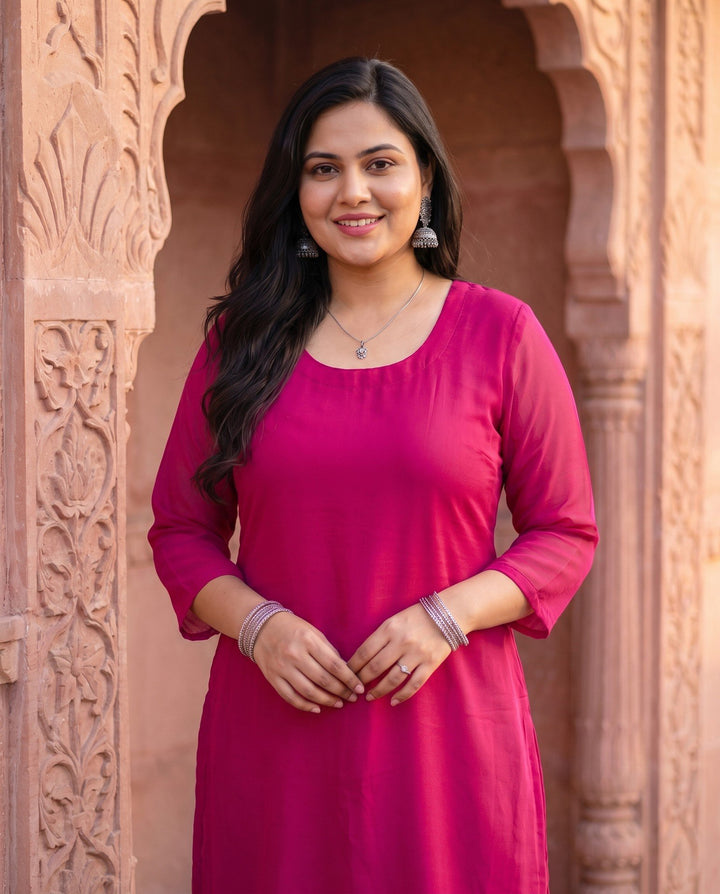 Rani Pink Kurta – detail view