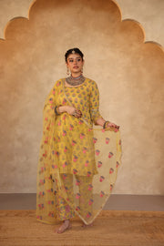 Parvez Yellow Hand Block Print Gota Work Kurta Set With Organza Dupatta - view 5