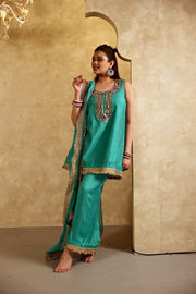 Mikka Green Sleeveless Chanderi Mirror Work Kurta Set With Chiffon Dupatta - view 2