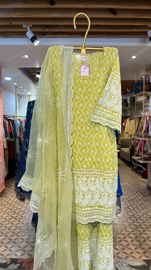 Hina Green Straight set