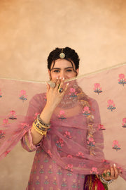 Parvez Pink Hand Block Print Gota Work Kurta Set With Organza Dupatta - view 5