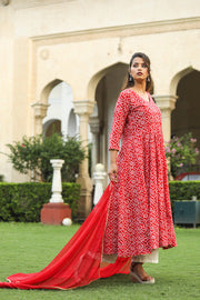 Baruni Red Cotton Anarkali Set With Chiffon Dupatta 3