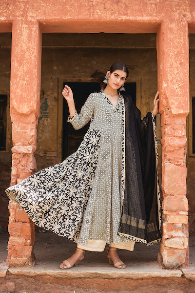 Farida Black Cotton Anarkali Set With Doriya Dupatta