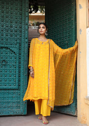 Gomti Yellow Kurta  Set 4