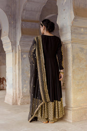 Tusser Satin Gulzar Detailed Sleeves Black Cotton Anarkali Set With Dupatta 7