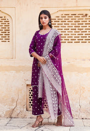 Hairat Purple Cotton Straight Kurta Set With Organza Dupatta 3