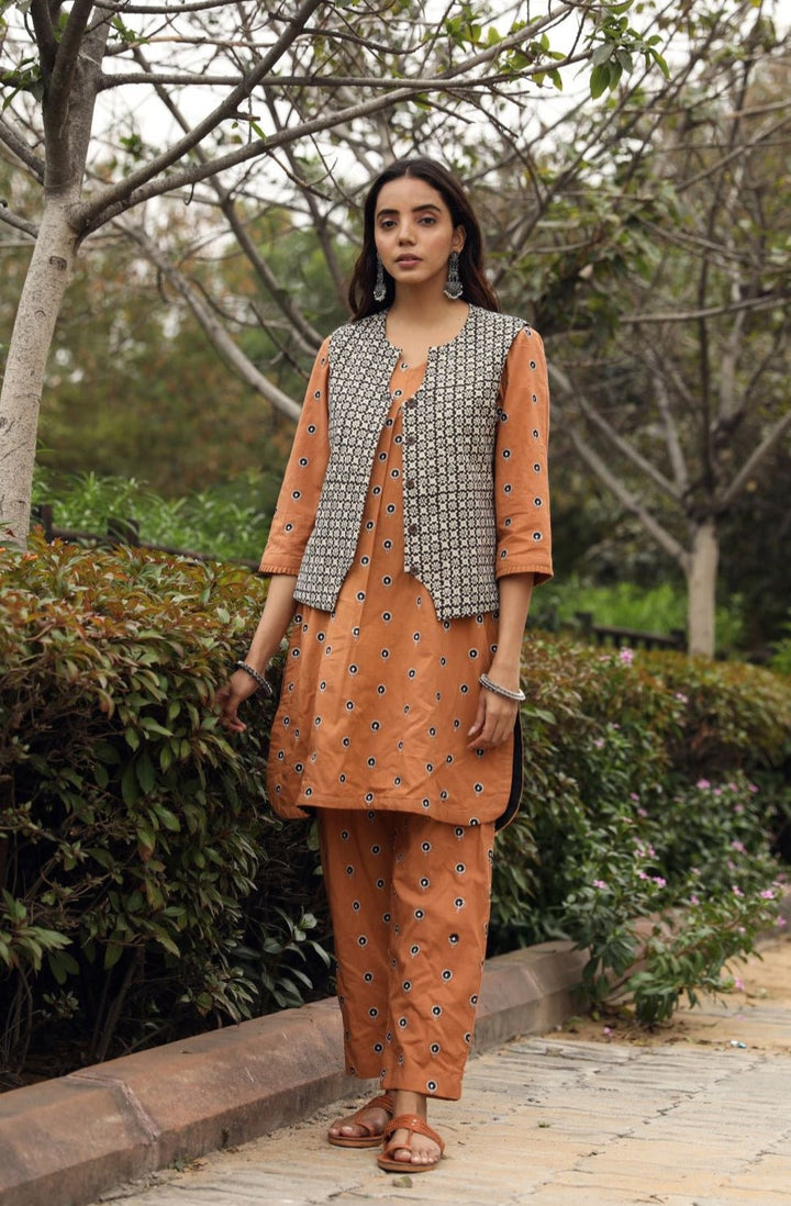 Hunar Brown Set Gulabo Jaipur