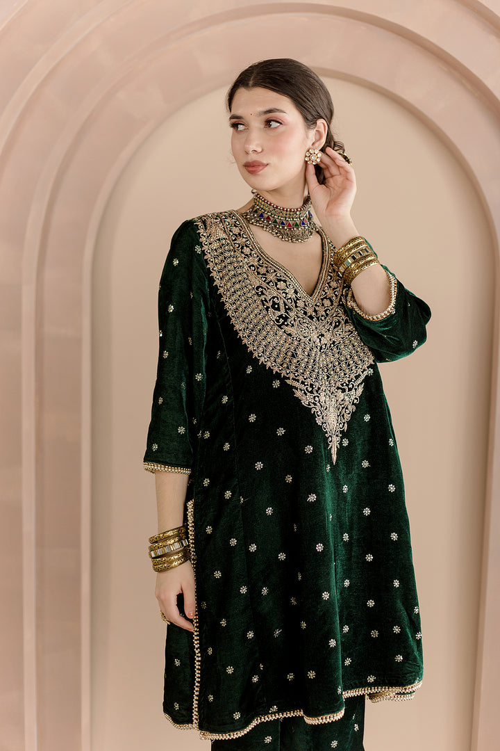 ZARDOZI DETAILING CHITRA GREEN VELVET KURTA SET WITH PANTS
