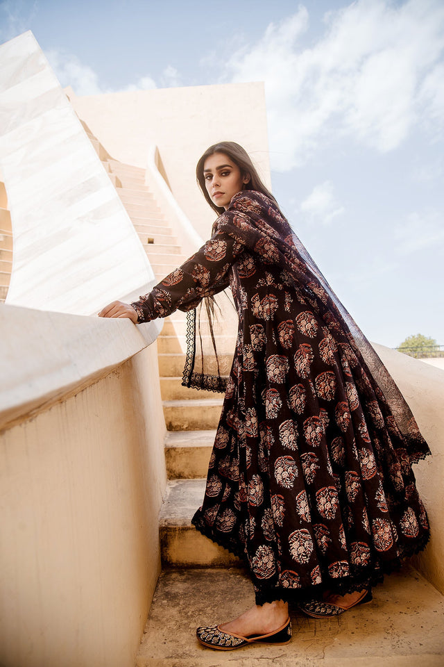 Jasmine Black Cotton Anarkali Set With Doriya Dupatta