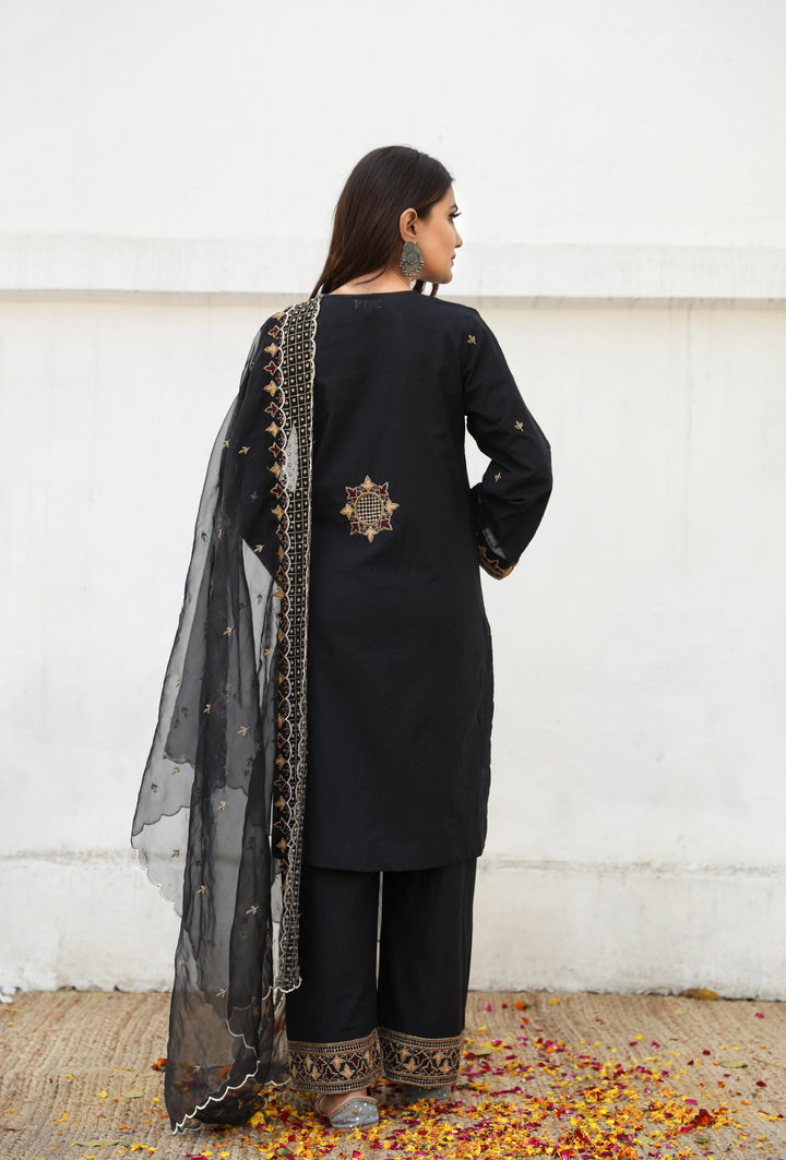 JUHI BLACK SET Gulabo Jaipur