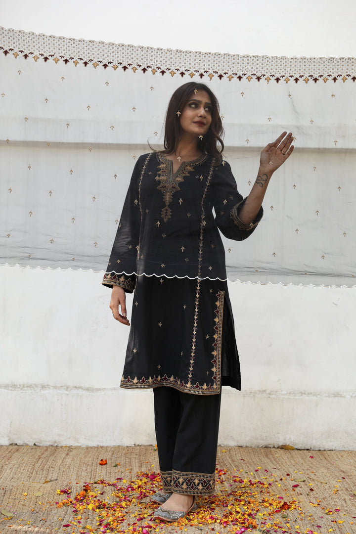 JUHI BLACK SET Gulabo Jaipur