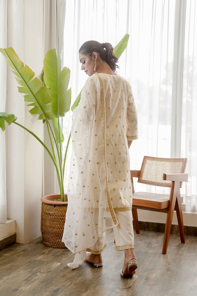 MADHU OFFWHITE SET Gulabo Jaipur