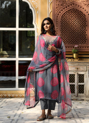 Georgette Bhandej Minal Grey Straight Kurta Set With Dupatta 1