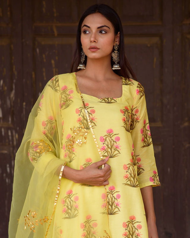 Upada Silk Mehnaaz Yellow Kurta Set Chikan Pants With Organza Dupatta