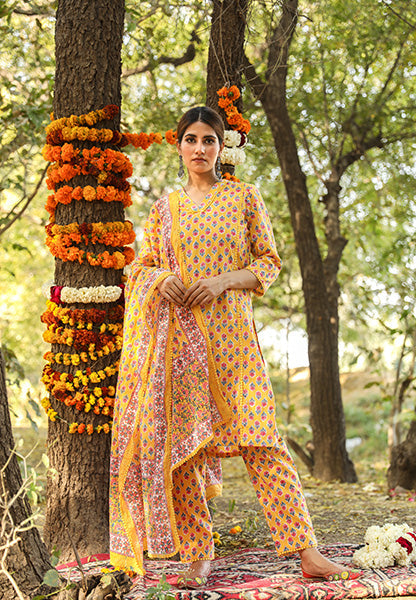 NISHA YELLOW STRAIGHT SET Gulabo Jaipur