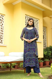 Georgette Bhandhani Naaz Blue Straight Kurta Set With Dupatta 3