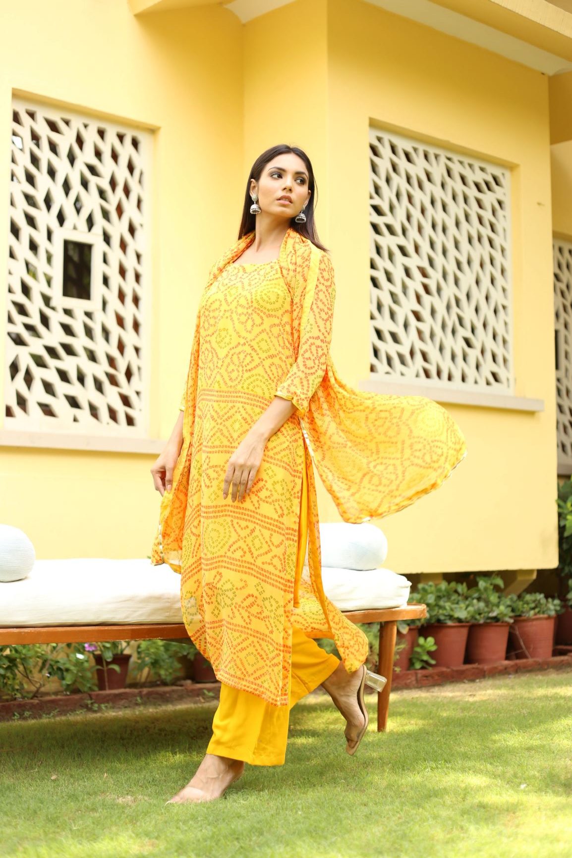 Georgette Bhandhani Naaz Yellow Straight Kurta