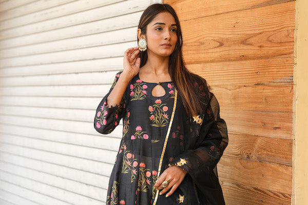Nidraa Black Set Gulabo Jaipur