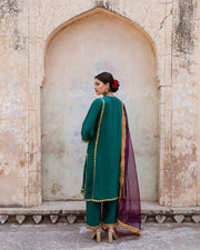 Roop Green Muslin Straight Kurta Set With Organza Dupatta 6