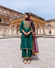 Roop Green Muslin Straight Kurta Set With Organza Dupatta 5