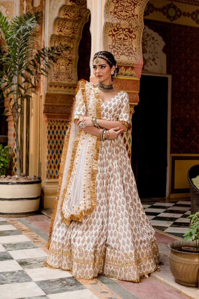 Block Print Gota Patti Detailing Shehzadi White Lehenga Set With Organza Dupatta