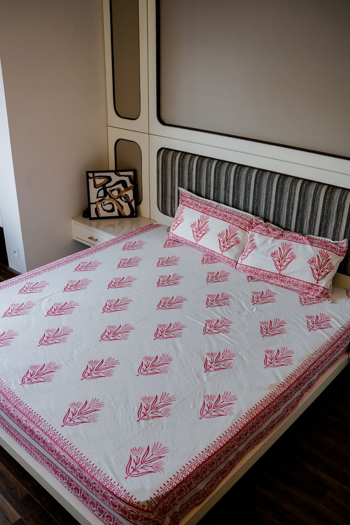 PINK LILY BEDSHEET