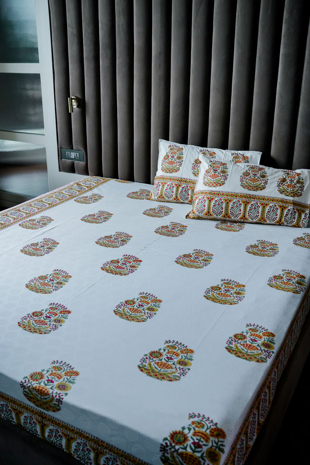 MUSTARD FLOWER POT BEDSHEET