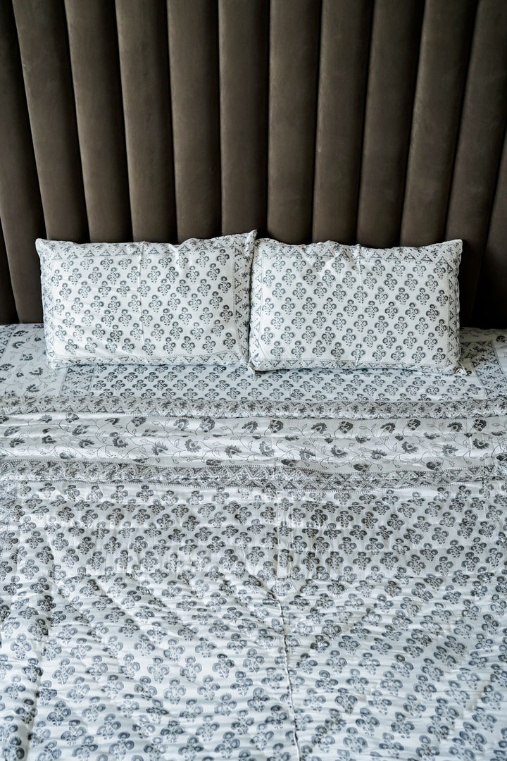 GREY FLOWER JAAL BEDSHEET SET