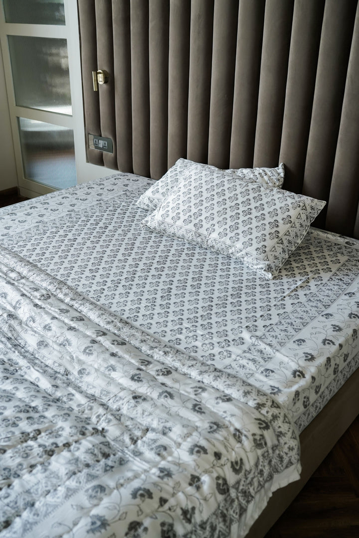 GREY FLOWER JAAL BEDSHEET SET