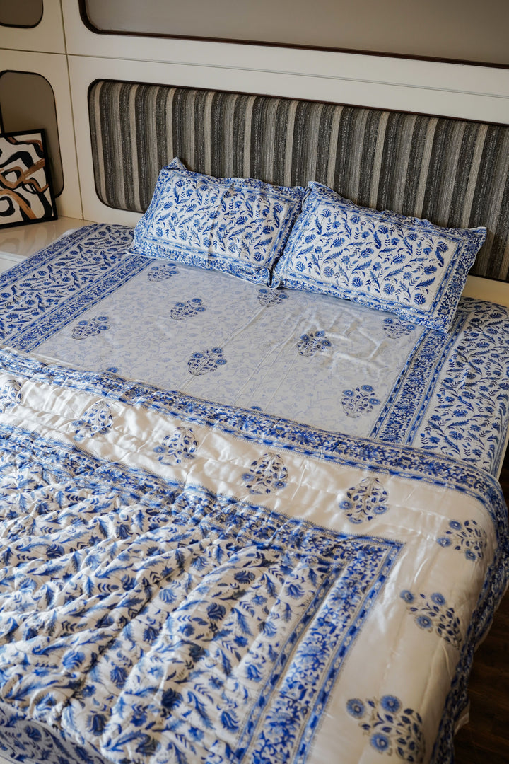 BLUE FLOWER BOOTA BEDSHEET SET