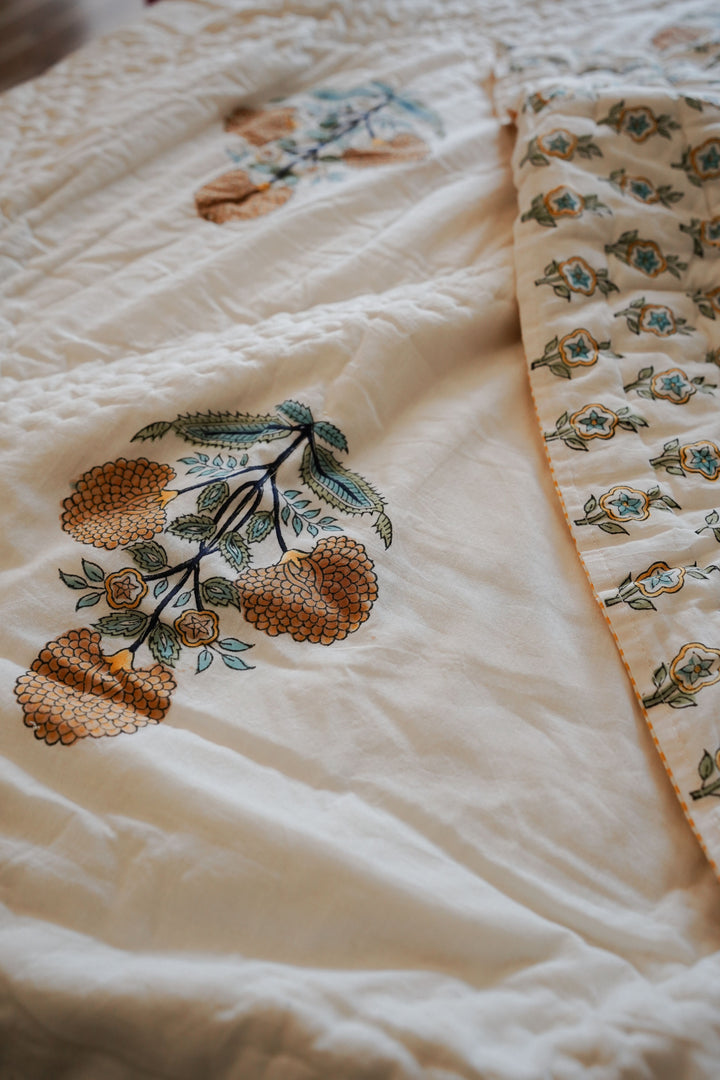 YELLOW MARIGOLD QUILT