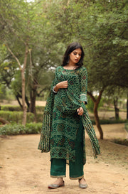 Georgette Bhandhani Sama Green Straight Kurta 3