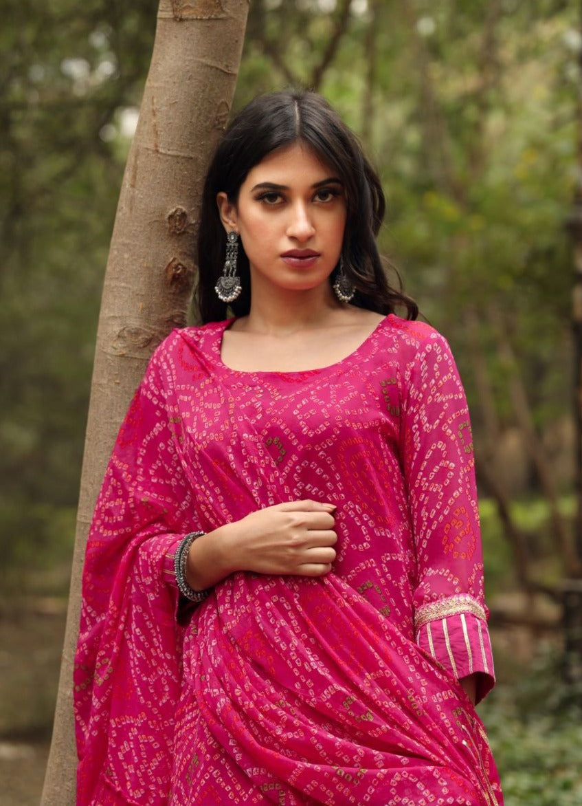Georgette Bhandhani Sama Pink Straight Kurta