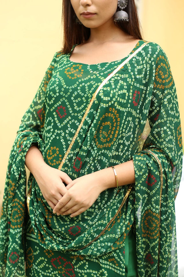 Shamita Shetty In Bhandej Georgette Naaz Green Kurta