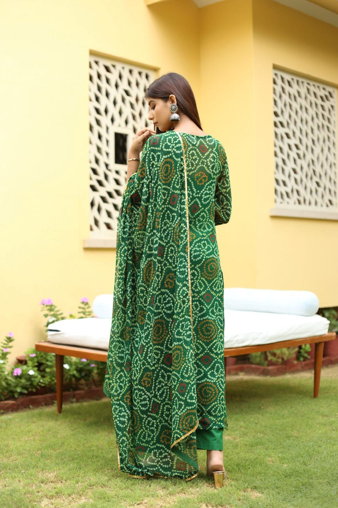 Shamita Shetty in Naaz Green Straight Set Gulabo Jaipur