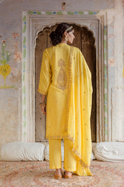 Gota And Taari Work Sweta Yellow Muslin Set With Dupatta 6