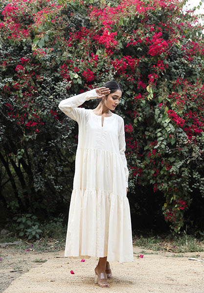 Tia White Cotton Dress With Long Sleeves